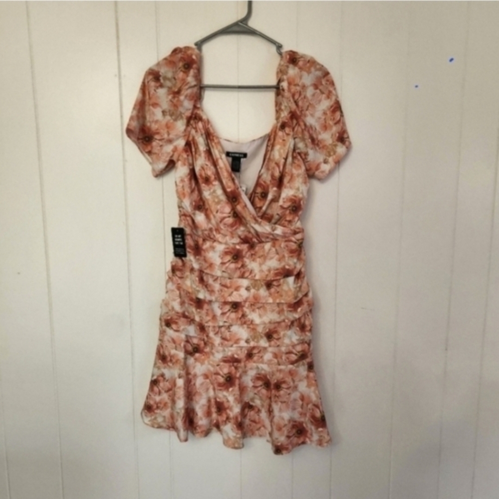 NWT Express Satin Floral Print Ruched Mini Dress Sz 8 Dress Coquette Spring